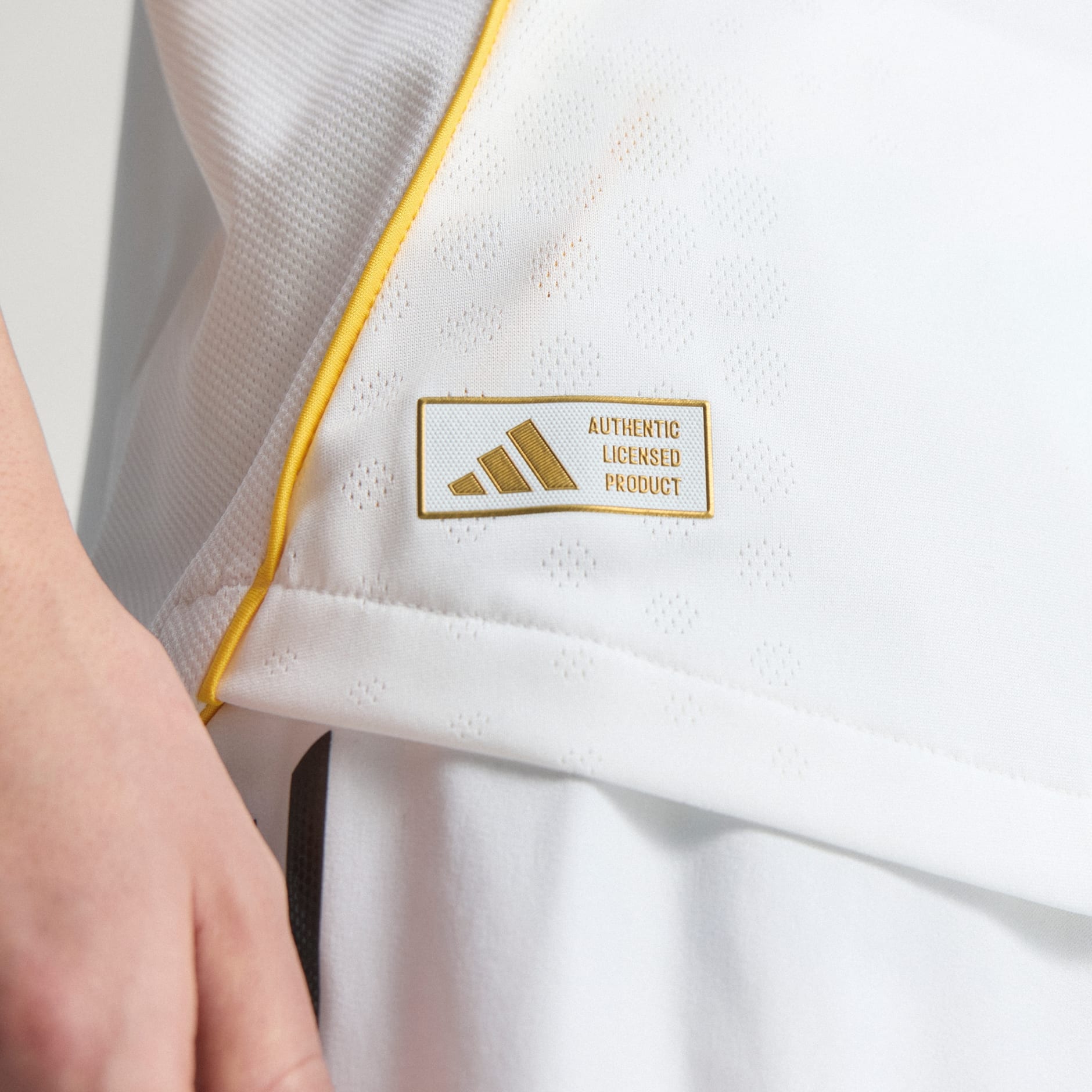 2025/26 Real Madrid Authentic Home Jersey