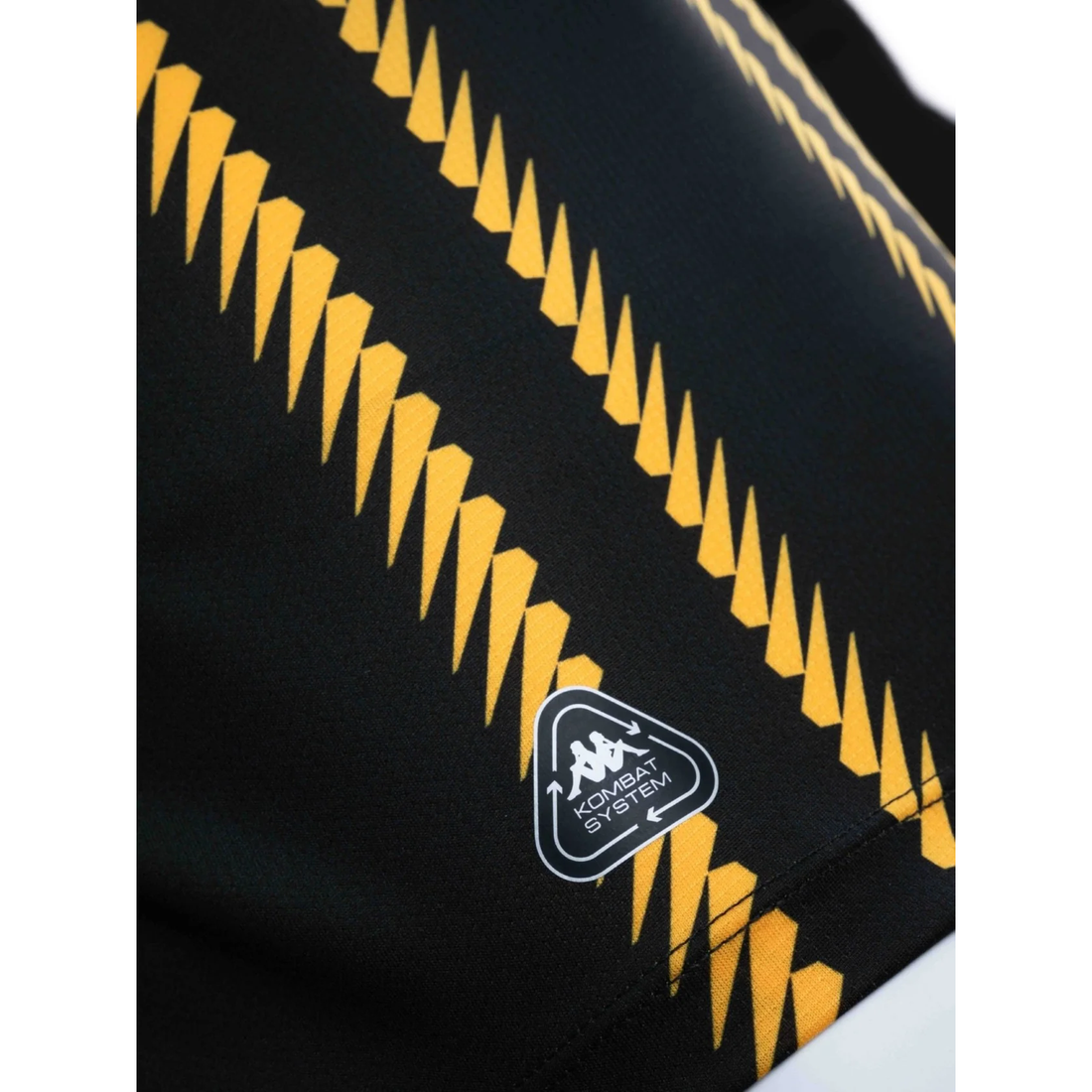 2024/25 KAPPA KAIZER CHIEFS KOMBAT AWAY JERSEY